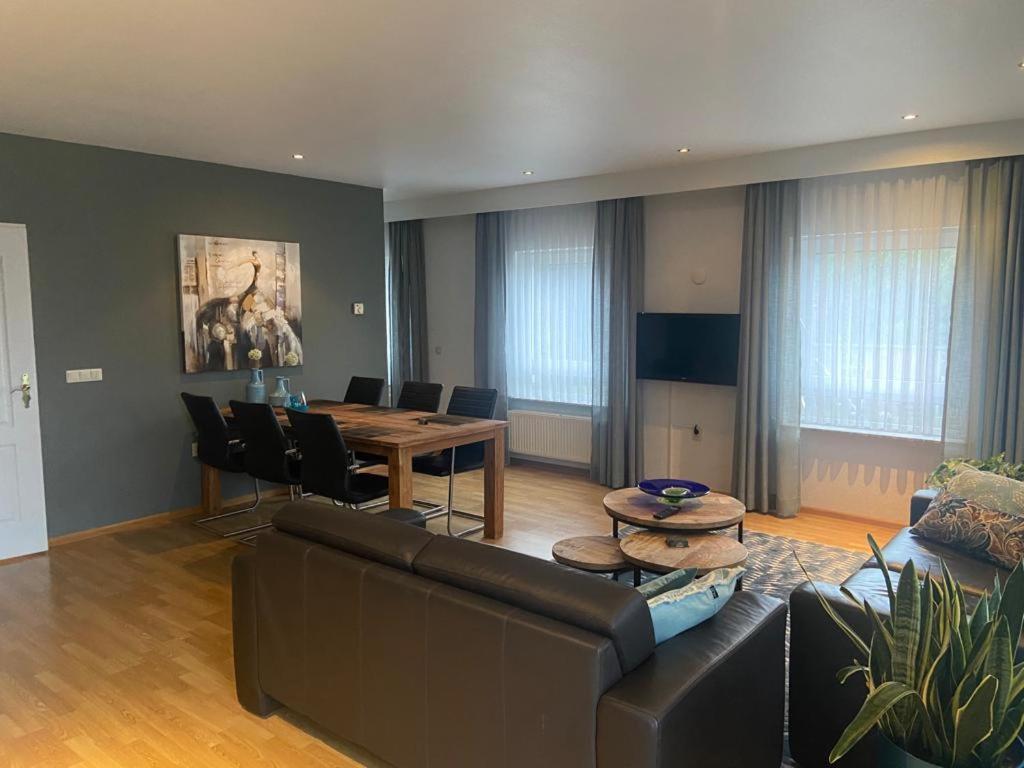Panorama Sousberg Appartementen Schin op Geul Luaran gambar